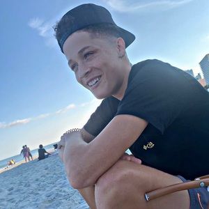 Meet your Posher, Xavier